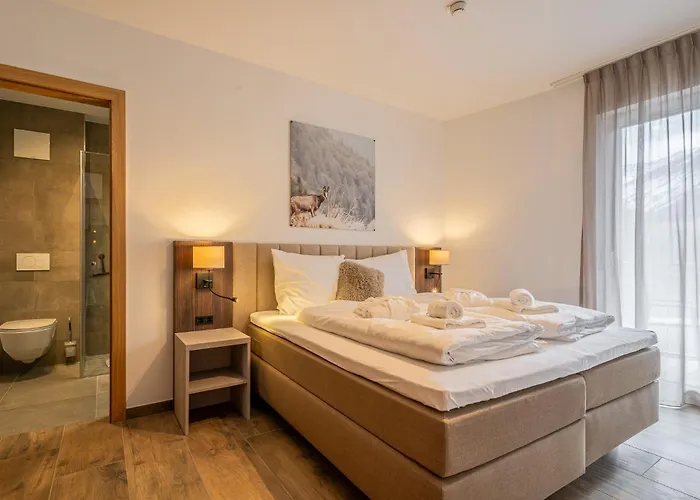 Aparthotel Alpenzauber By Monteviva 4*