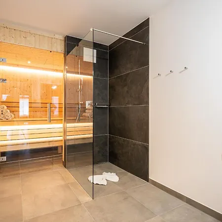 Aparthotel Alpenzauber By Monteviva 4*