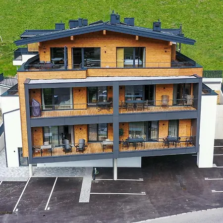 Aparthotel Alpenzauber By Monteviva *